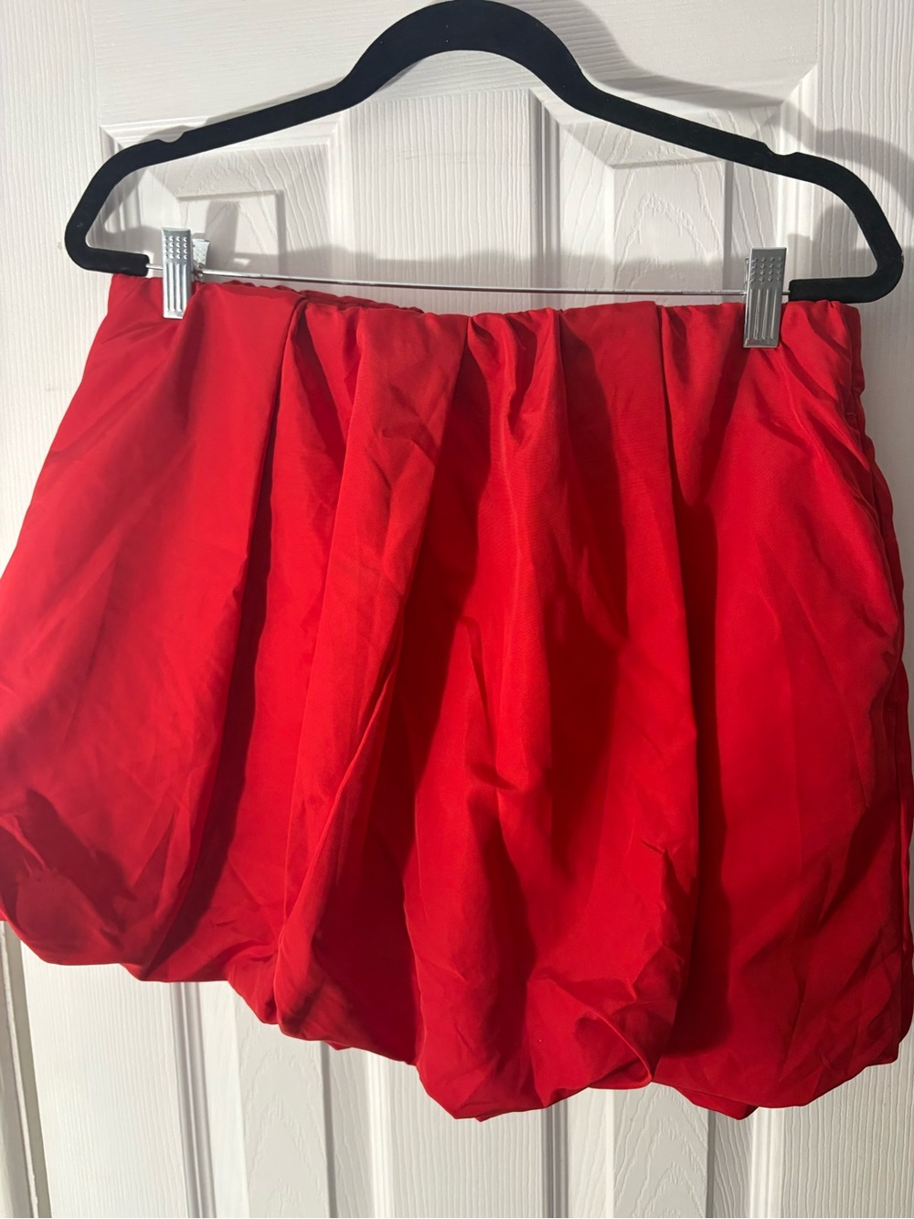 Old Navy Women’s Red Bubble Skirt - Picture 2 of 5